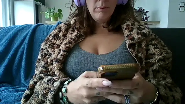 samantaatw online show from September 25, 8:20 am