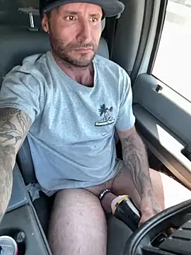 skip69xxx online show from June 10, 5:14 pm