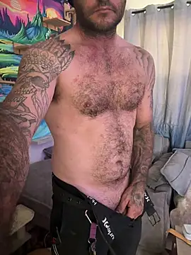 Snapshot of skip69xxx chatting on July 24, 11:34 pm skip69xxx online show from July 24, 11:34 pm