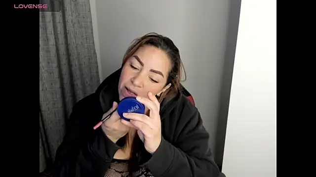 alexiaystive3 online show from October 5, 9:44 am