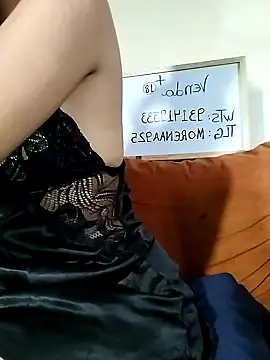 Snapshot of morena_925 chatting on November 3, 3:37 pm morena 925 online show from November 3, 3:37 pm