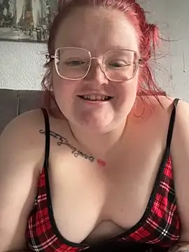 Snapshot of AmberBliss-X chatting on May 8, 7:34 am AmberBliss-X online show from May 8, 7:34 am