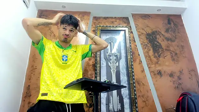 Iam Steven online show from December 15, 5:13 am