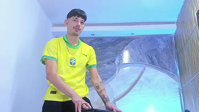 Iam Steven online show from March 19, 8:31 pm