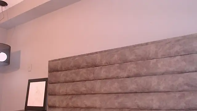 Aliciabloom online show from October 4, 12:39 pm