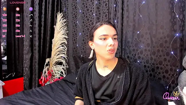 Snapshot of Almaazz chatting on June 15, 4:12 am Almaazz online show from June 15, 4:12 am