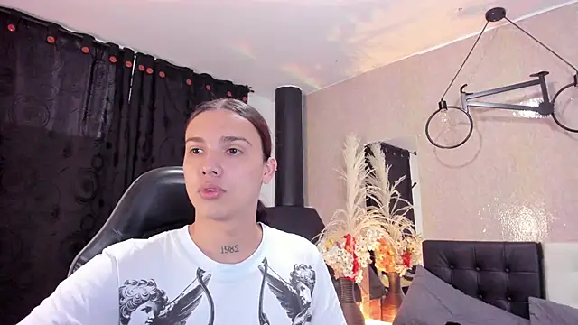 Almaazz online show from February 5, 7:10 pm