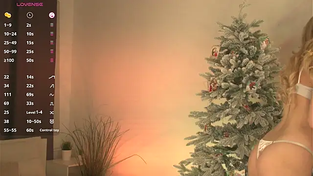 ellliefrost online show from November 27, 5:19 am