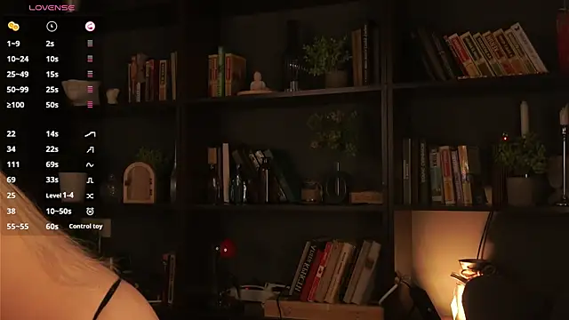 ellliefrost online show from October 20, 1:00 pm