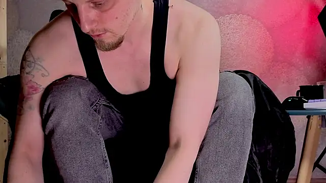 Snapshot of Vincent_Hardman chatting on February 20, 8:11 pm Vincent Hardman online show from February 20, 8:11 pm