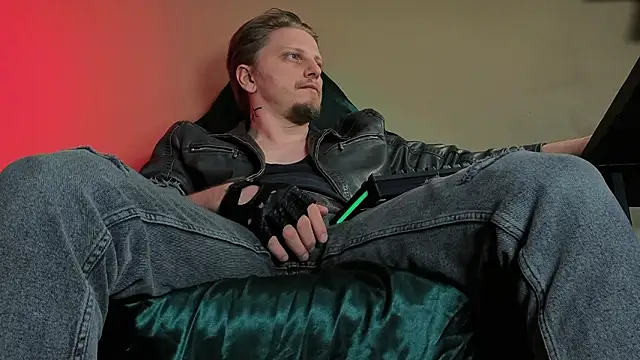 Snapshot of Vincent_Hardman chatting on February 6, 4:25 pm Vincent Hardman online show from February 6, 4:25 pm