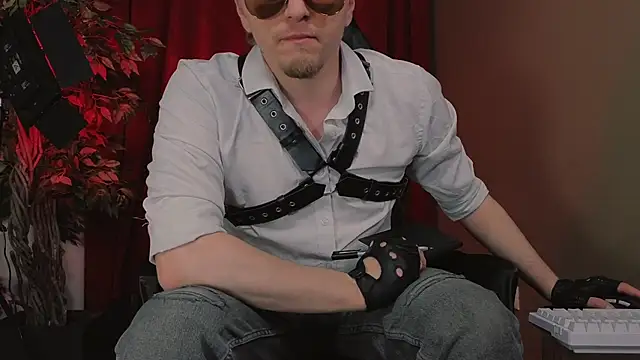 Vincent Hardman online show from March 31, 8:22 pm