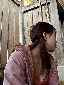 bonnie-00 online show from February 12, 3:39 am