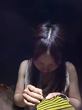 bonnie-00 online show from April 3, 2:45 pm