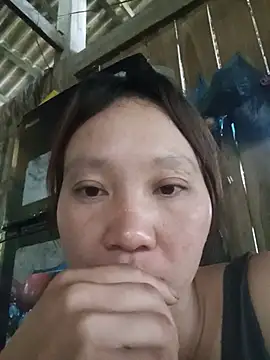 Snapshot of bonnie-00 chatting on June 5, 12:48 am bonnie-00 online show from June 5, 12:48 am