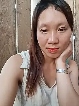 Snapshot of bonnie-00 chatting on July 3, 11:28 am bonnie-00 online show from July 3, 11:28 am