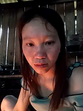 bonnie-00 online show from April 30, 11:20 pm