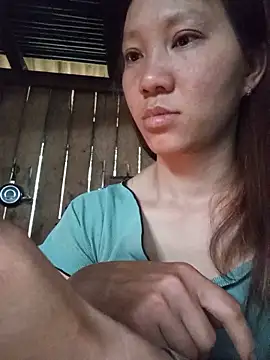 Snapshot of bonnie-00 chatting on June 12, 11:24 pm bonnie-00 online show from June 12, 11:24 pm