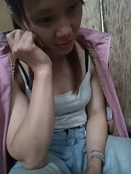 Snapshot of bonnie-00 chatting on June 10, 11:22 am bonnie-00 online show from June 10, 11:22 am