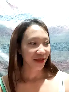 Snapshot of bonnie-00 chatting on June 21, 3:51 pm bonnie-00 online show from June 21, 3:51 pm