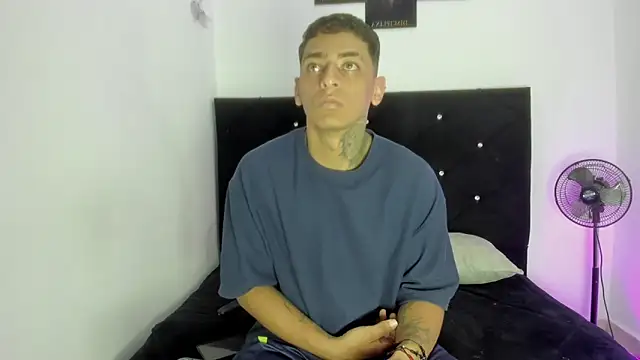 maykel and mike online show from November 26, 9:31 am