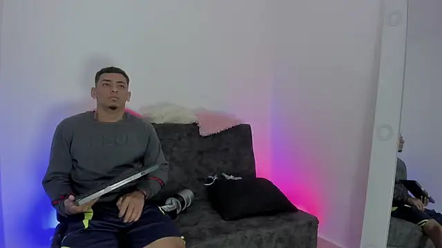 maykel and mike online show from October 9, 11:11 am