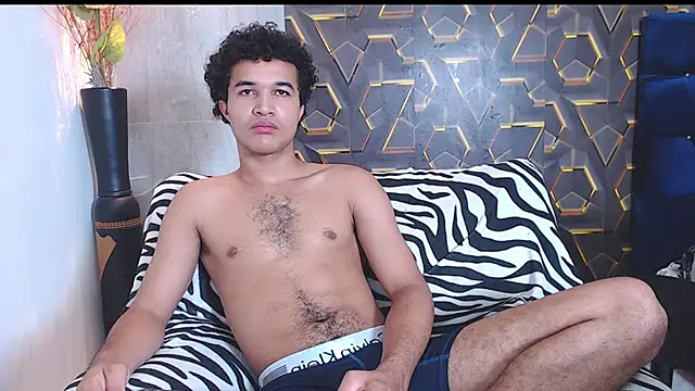 Snapshot of fire_drako_ chatting on September 23, 3:57 am fire drako online show from September 23, 3:57 am