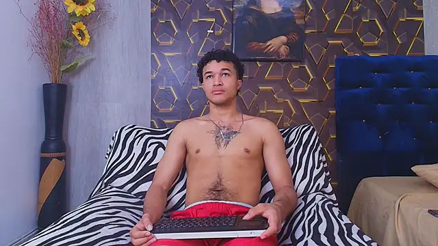 Snapshot of fire_drako_ chatting on May 21, 9:12 pm fire drako online show from May 21, 9:12 pm