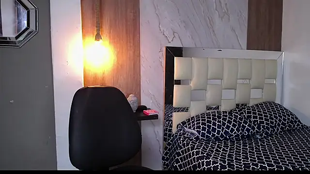 Snapshot of fire_drako_ chatting on October 12, 2:18 pm fire drako online show from October 12, 2:18 pm