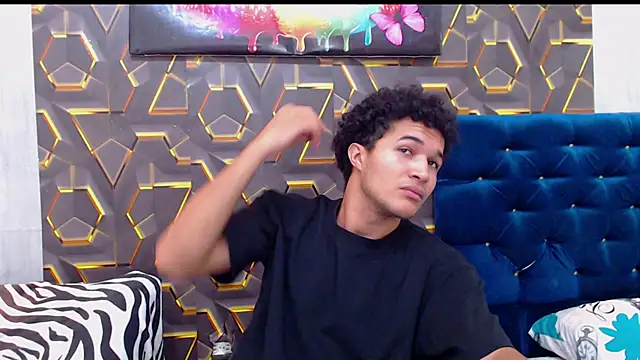 Snapshot of fire_drako_ chatting on September 28, 5:36 am fire drako online show from September 28, 5:36 am