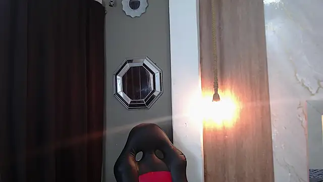 Snapshot of fire_drako_ chatting on May 19, 11:45 pm fire drako online show from May 19, 11:45 pm