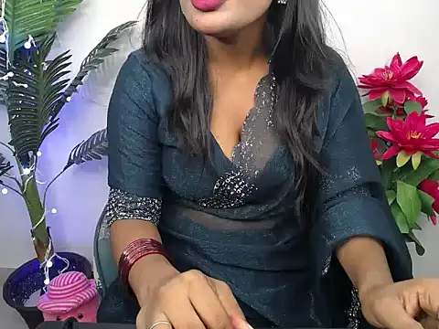 Snapshot of Naughtyy_stripgirl chatting on October 8, 2:18 pm Naughtyy stripgirl online show from October 8, 2:18 pm