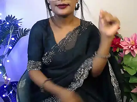 Snapshot of Naughtyy_stripgirl chatting on September 29, 8:47 pm Naughtyy stripgirl online show from September 29, 8:47 pm