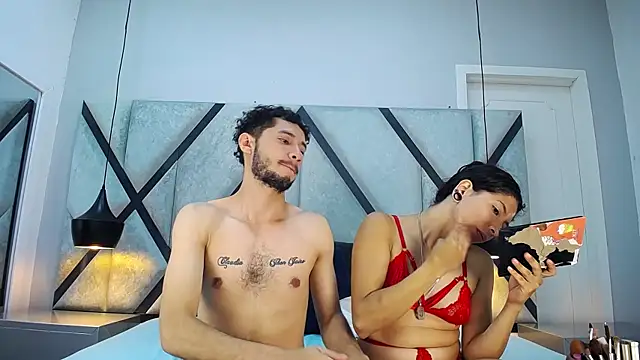 Snapshot of EthanCollen chatting on November 8, 10:24 pm EthanCollen online show from November 8, 10:24 pm