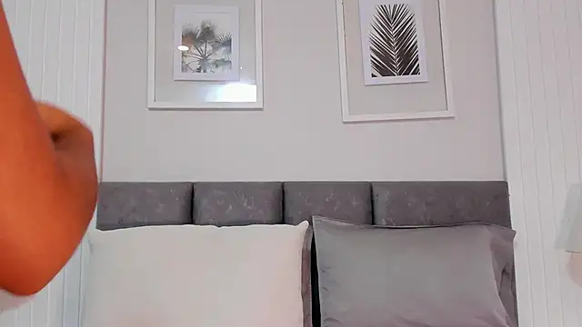 cherry skinny  online show from February 8, 3:37 am