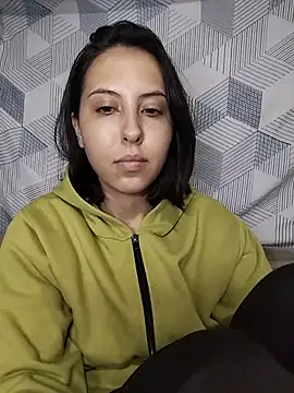 Snapshot of melzinhah03 chatting on July 2, 2:23 am melzinhah03 online show from July 2, 2:23 am