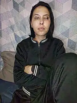 Snapshot of melzinhah03 chatting on May 30, 12:28 am melzinhah03 online show from May 30, 12:28 am