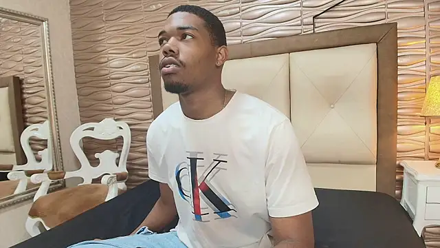 Snapshot of Andyprincex chatting on February 15, 12:26 pm Andyprincex online show from February 15, 12:26 pm