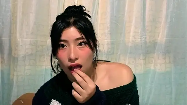 Sullyoonn online show from November 7, 11:41 pm