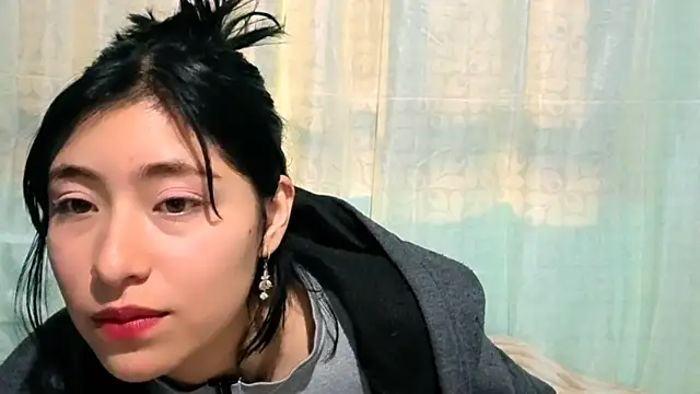 Sullyoonn online show from October 28, 11:58 pm