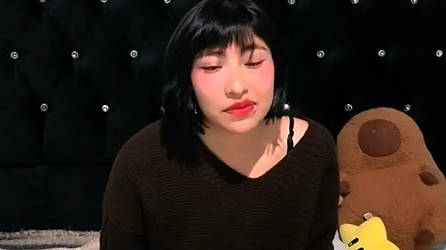 Sullyoonn online show from November 30, 12:00 am