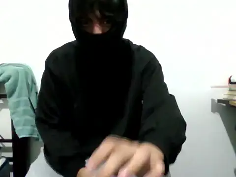 Snapshot of ShunningMore chatting on November 10, 8:03 pm ShunningMore online show from November 10, 8:03 pm