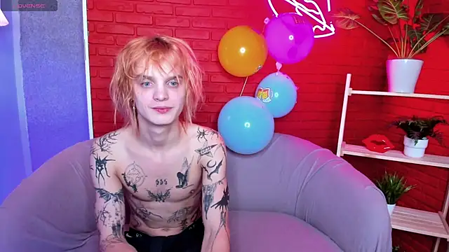 Snapshot of ArchiehalI chatting on September 29, 8:36 pm ArchiehalI online show from September 29, 8:36 pm