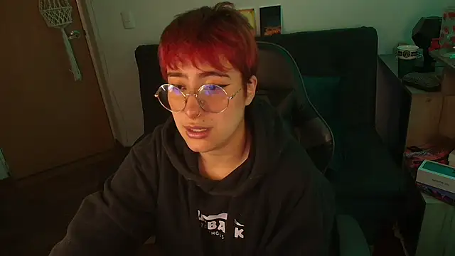 Miacatsito3 online show from November 13, 3:32 am