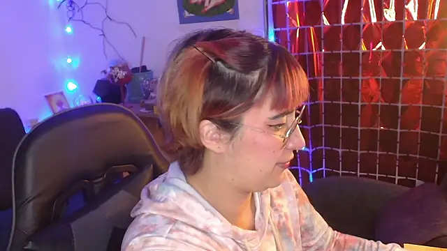 Miacatsito3 online show from March 5, 3:25 am