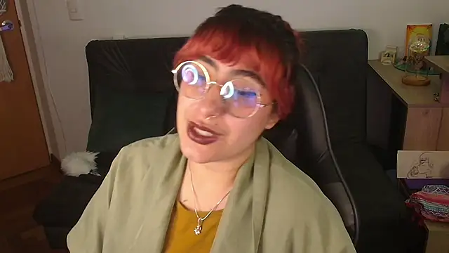 Miacatsito3 online show from January 13, 2:37 am