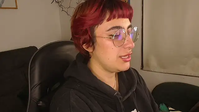 Miacatsito3 online show from February 6, 12:39 am