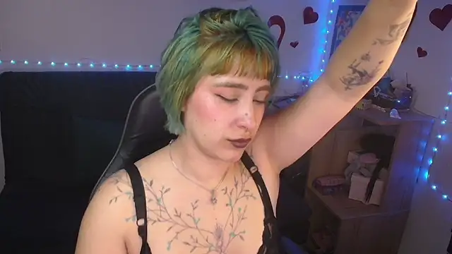 Miacatsito3 online show from July 16, 2:52 am