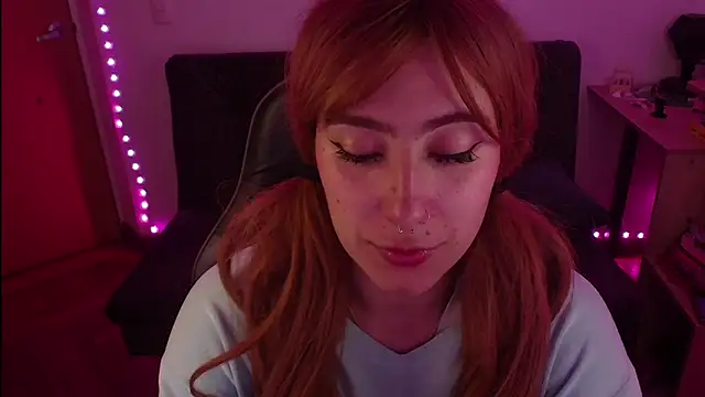 Miacatsito3 online show from October 23, 4:33 am