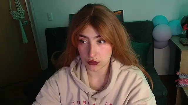 Miacatsito3 online show from November 25, 11:48 pm